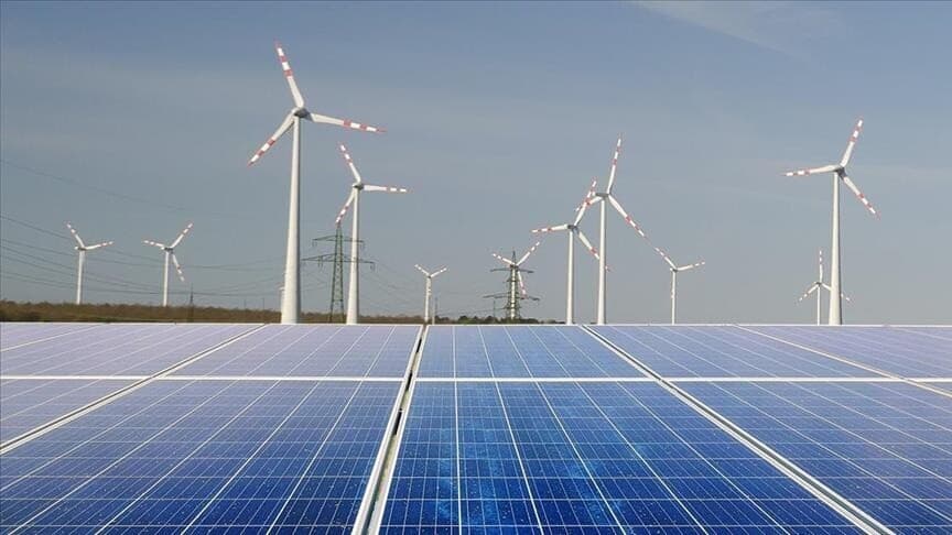 Yüksek petrol fiyatları yenilenebilir enerji yatırımlarını artırıyor