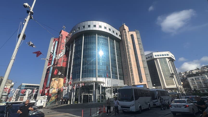 İzmit Belediye Başkanı Fatma Kaplan Hürriyet görevden alındı
