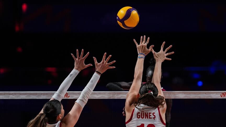 A Milli Kadın Voleybol Takımı, yarın Çin ile yarı finalde mücadele edecek.