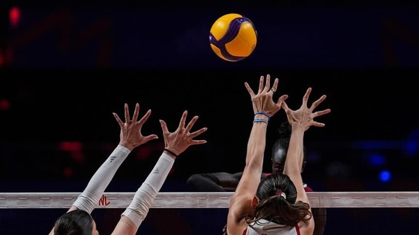A Milli Kadın Voleybol Takımı, Çin'i 3-0 yenerek finalde Brezilya ile karşılaşacak.