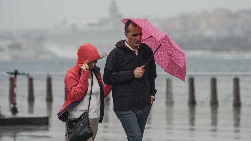 AFAD, 35 il için olumsuz hava koşullarına dikkat uyarısı yaptı