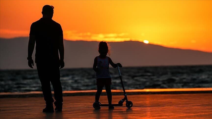 Uzmanlar yaz tatilinde çocukların doğada ve aile büyükleriyle zaman geçirmesini öneriyor