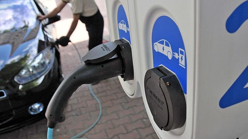 AB'de elektrikli otomobil satışları bir yılda yüzde 40,5 arttı