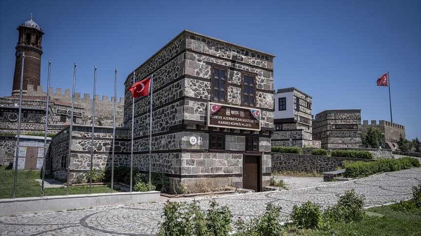 Erzurum'da Kültür Yolu Projesi tarihi yapıları yeniden canlandırdı