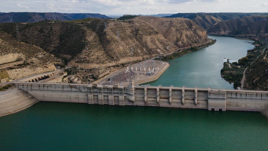 Hibrit HES'ler Avrupa'da 25 gigavat yenilenebilir enerji sunuyor