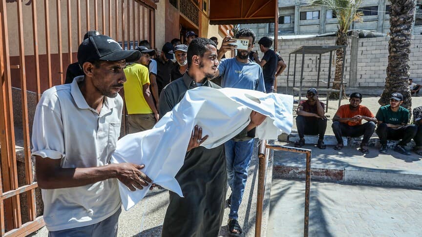 İsrail ordusu Gazze'de sivil araca saldırdı, 2 kişi hayatını kaybetti