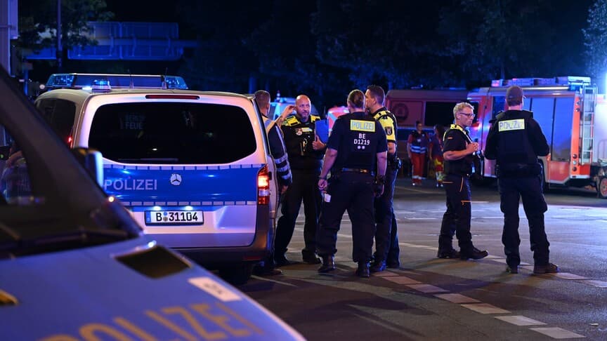 Berlin'de araçla düzenlenen saldırının şüphelisi arıyor