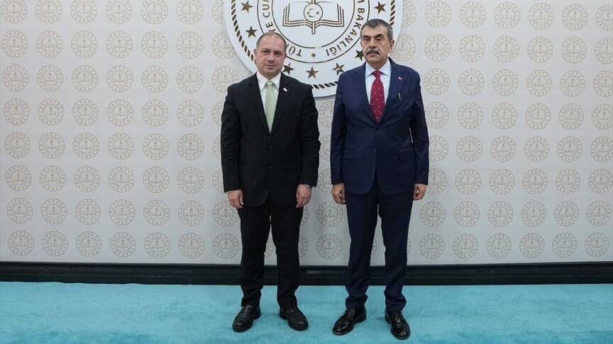Bakan Tekin, Gürcü mevkidaşı Mikanadze ile bir araya geldi