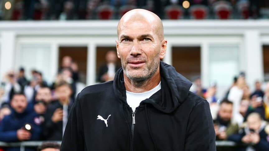 Zinedine Zidane, Fransa Milli Futbol Takımı'nın teknik direktörü oldu