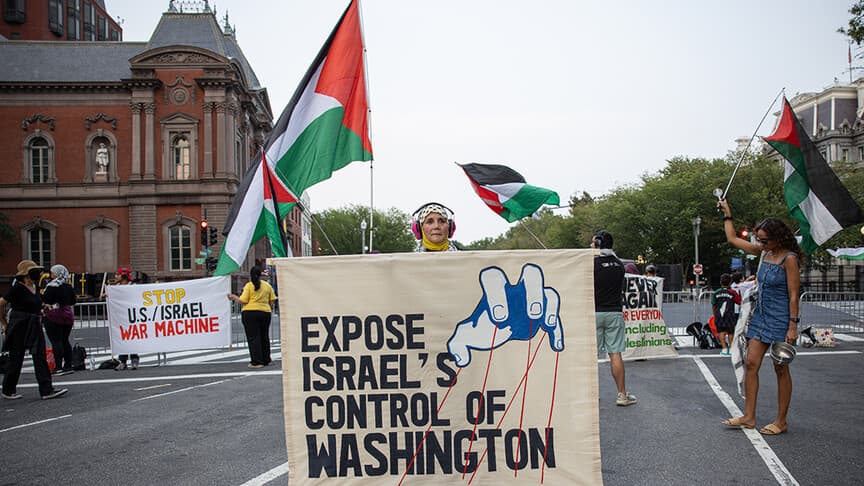 Washington'da Netanyahu'nun ziyareti protesto edildi