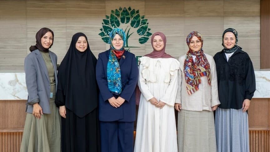 TÜRGEV destekli kız öğrenciler YKS'de 186 puan aldı