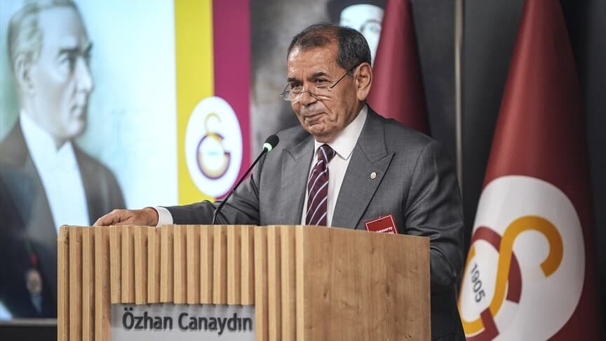 Galatasaray Başkanı Dursun Özbek transfer sürecine dair açıklama yaptı