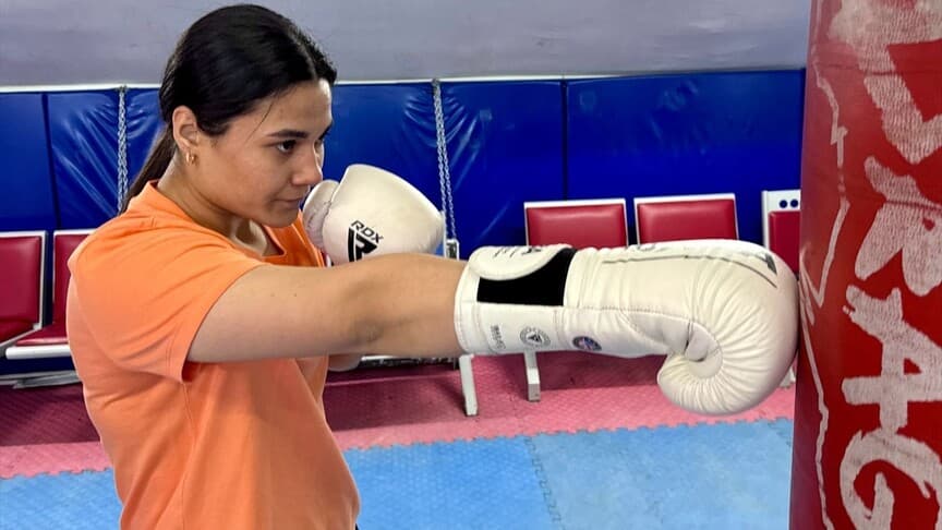 Dünya şampiyonu boksör Sudenur Aslan, olimpiyat hedefiyle çalışıyor
