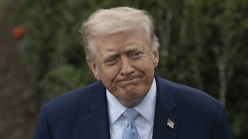 Trump, İran stratejisi konusunda danışmanlarından memnun değil