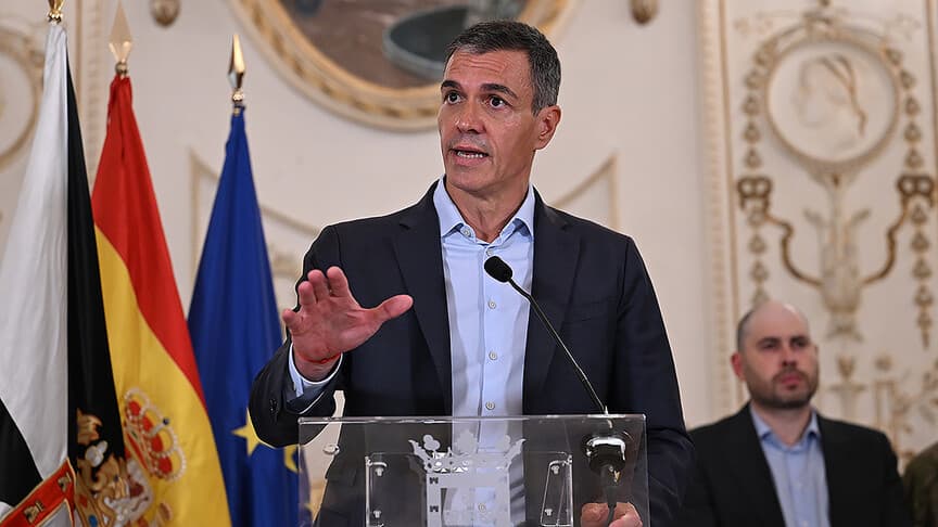 Sanchez, Schengen Bölgesi'nin İspanya'ya kapatılmasına AB'nin göç karnesiyle yanıt verdi