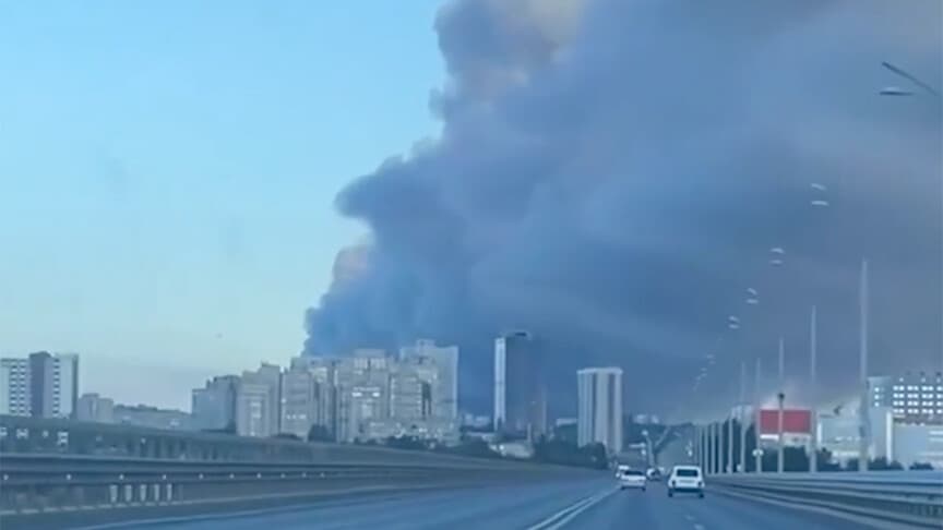 Volgograd'daki Wildberries lojistik tesisinde İHA saldırısı sonrası yangın çıktı