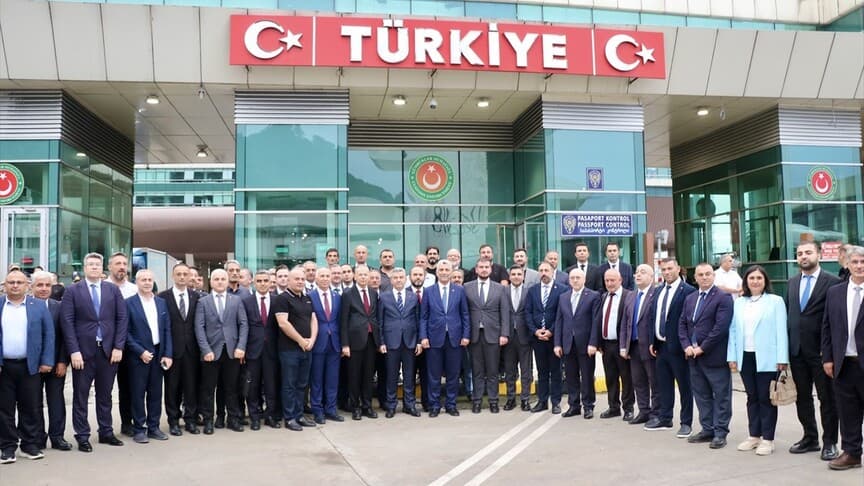 Bakan Bolat: Sarp Gümrük Kapısı Asya için önemli bir geçiş noktası