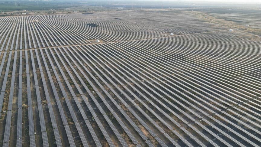 Erzin-2 Güneş Enerjisi Santrali'nde 6 ayda 75 bin megavatsaat elektrik üretildi