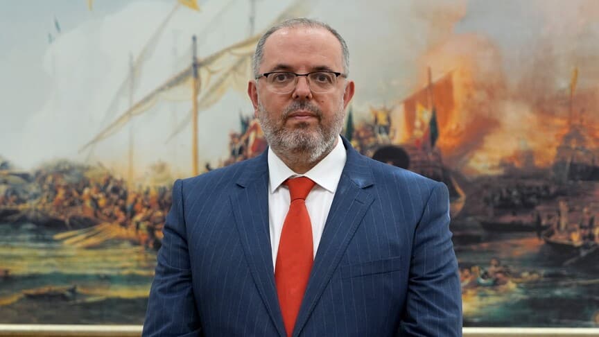 MSÜ Rektörü Afyoncu, subay ve astsubayları dron kullanımı için eğitecek
