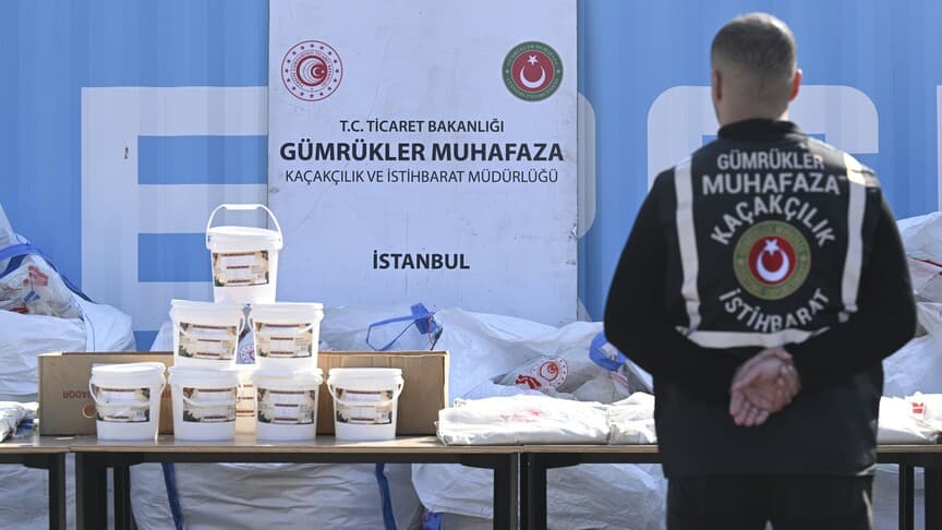 Ambarlı Limanı'nda 3 ton uyuşturucu yakalandı