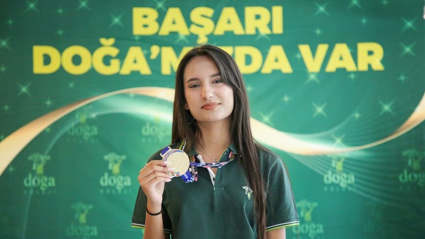 Doğa Koleji öğrencisi uluslararası matematik yarışmasında birinci oldu