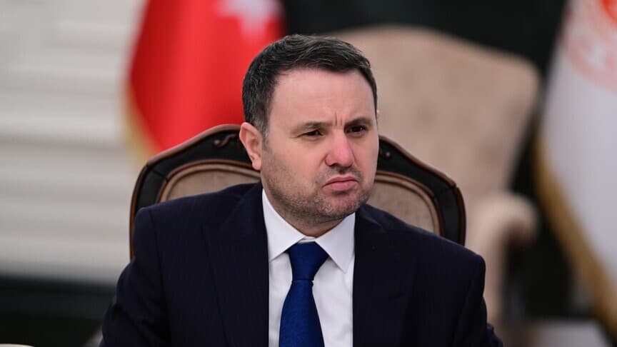 Bakan Gürlek, FETÖ mensubu Burkay Karatepe'nin yakalandığını duyurdu