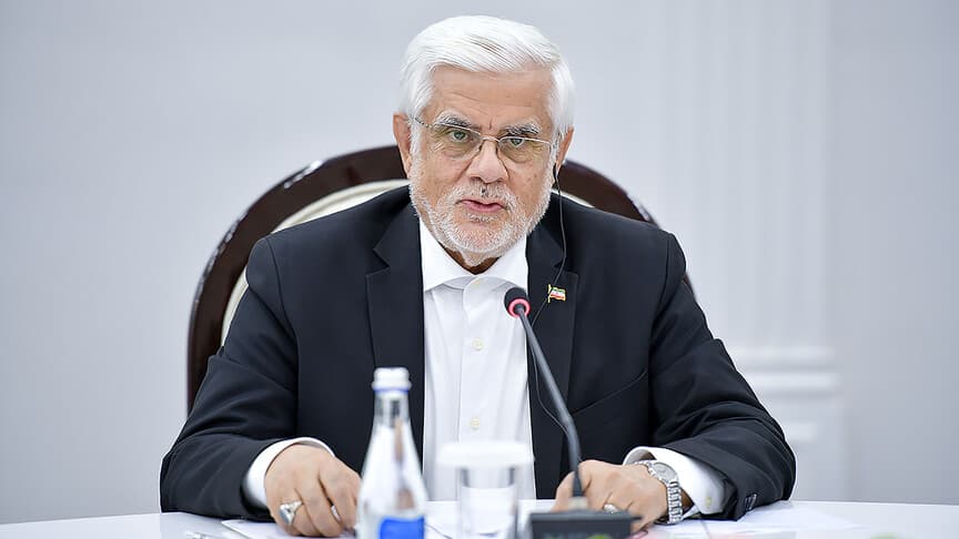 İran Cumhurbaşkanı Yardımcısı Arif, kötü senaryolara hazırlandıklarını duyurdu