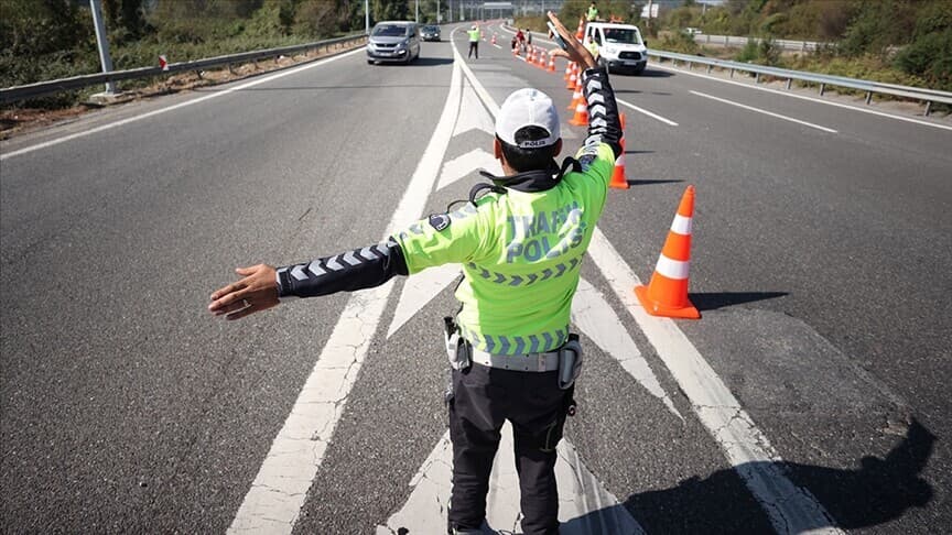 Kadıköy'de triatlon yarışı nedeniyle bazı yollar kapatılacak