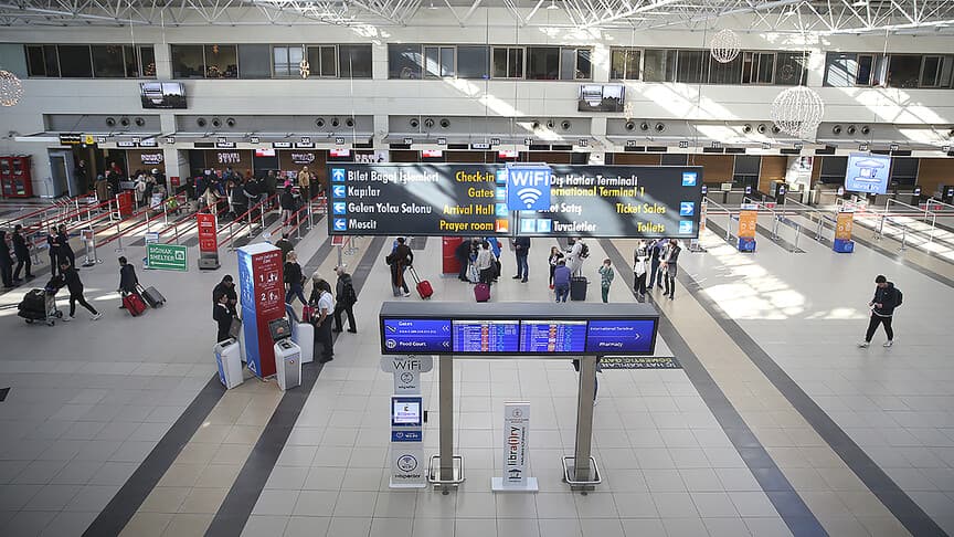 Antalya Havalimanı 7 ayda 19 milyon yolcuya hizmet sağladı