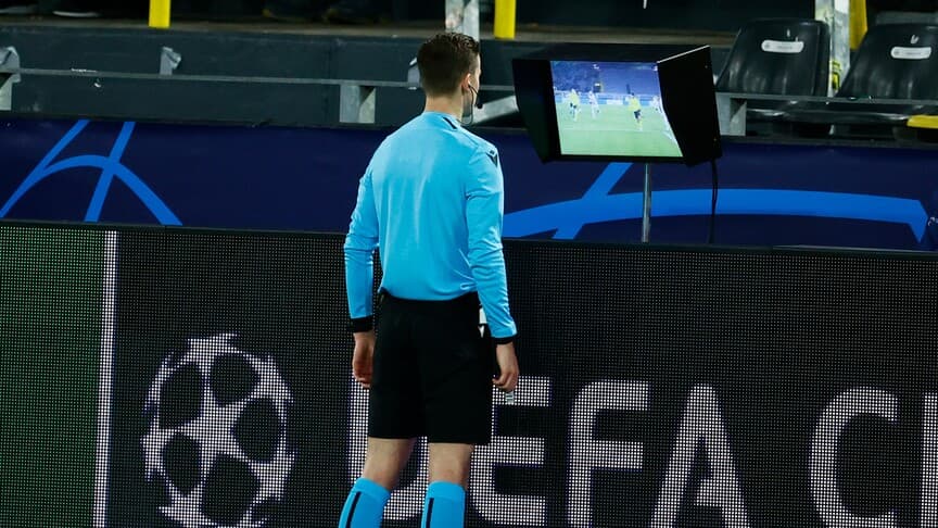 UEFA, hakem karar süreçlerini açıklığa kavuşturmak için Clear Line'ı tanıttı