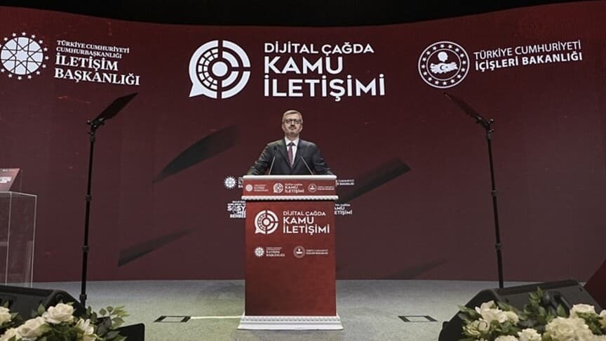 İletişim Başkanı Duran: Vatandaşla iletişim çoklu kanallarla sağlanmalı