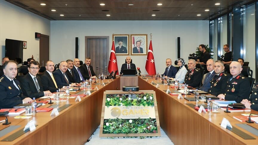 TBMM Başkanı Kurtulmuş ve Bakan Çiftçi, 81 il valisiyle toplandı