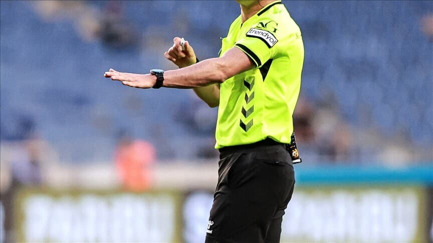 Süper Lig'in ilk hafta maçlarını yönetecek hakemler belirlendi