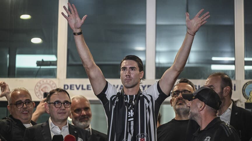 Dusan Vlahovic, Beşiktaş'ın üçüncü Sırp futbolcusu oldu