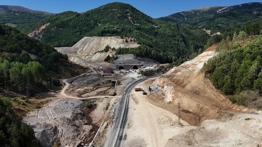 Geminbeli Tüneli kış gelmeden açılması bekleniyor