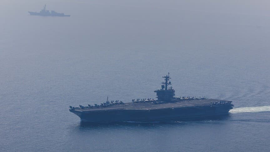 Trump, USS Abraham Lincoln gemisinin yakında değiştirileceğini açıkladı