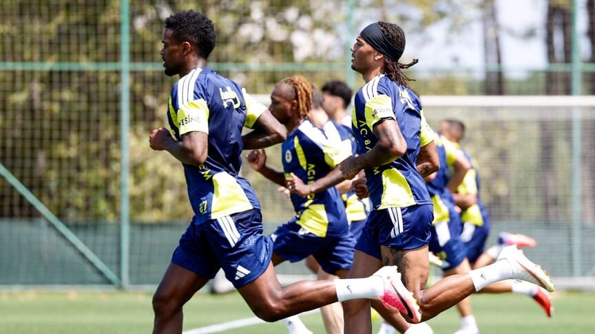 Fenerbahçe, Olimpik Lyon ile maça hazırlanmaya başladı