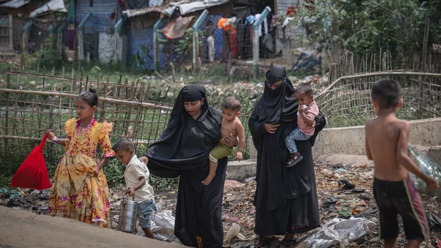 Myanmar, 300 bin Arakanlı Müslümanın dönüşünü güvenlik koşullarına bağlıyor