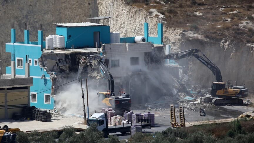 İsrail güçleri, Doğu Kudüs'te Filistinlilere ait evi yıktı