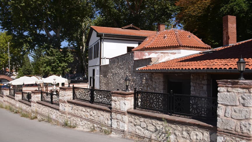 Kütahya'daki 650 yıllık hamam yaz aylarında serinletici mekan oldu