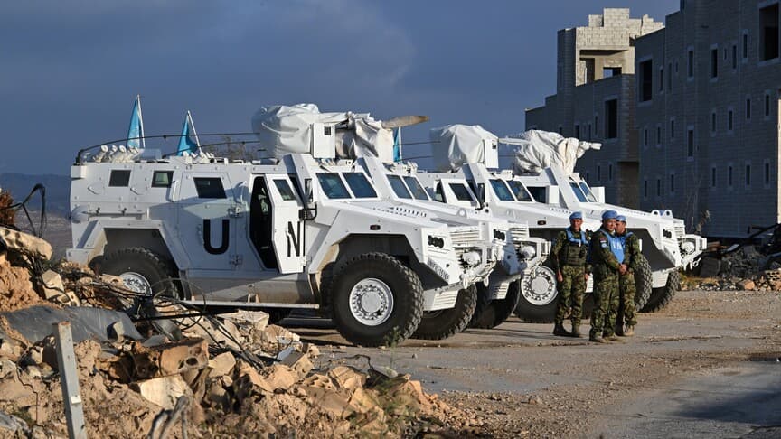 UNIFIL, Lübnan'ın güneyindeki askeri mevzisini Lübnan ordusuna devretti