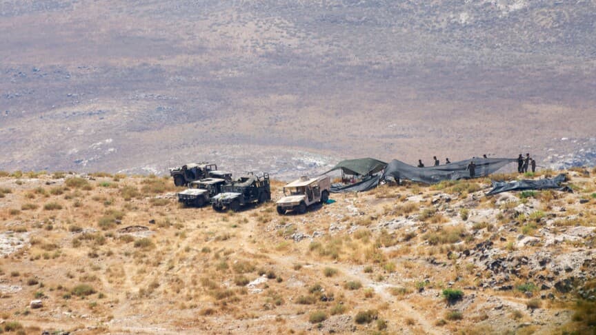 11 ülke, İsrail'in Suriye'deki askeri üsse hava saldırılarını kınadı