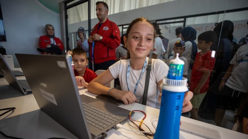 TEKNOFEST Mavi Vatan'da çocuklar denizciliği eğlenerek öğreniyor