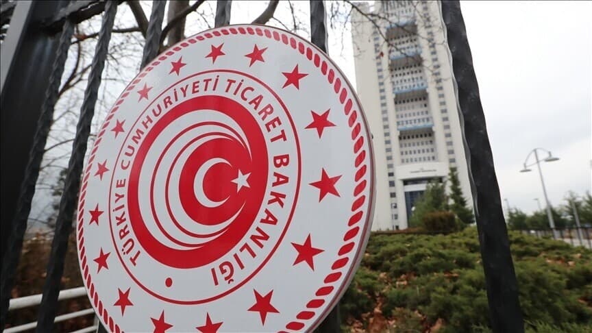 Mevzuata aykırı ilan veren 82 işletmeye 8,2 milyon lira ceza kesildi