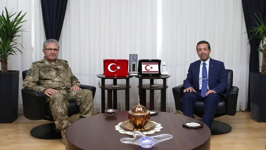 KKTC Dışişleri Bakanı Ertuğruloğlu: Türk askeri varlığı Kıbrıs için önemli