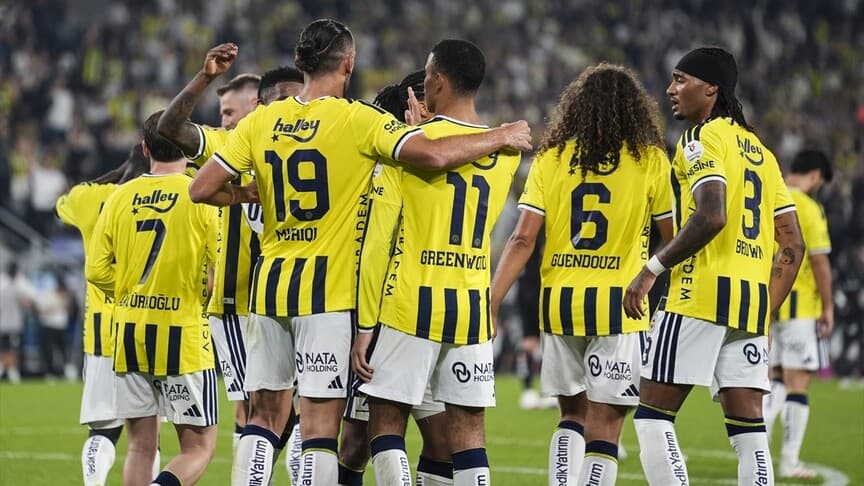 Fenerbahçe, Konyaspor'u 4-2 ile geçti