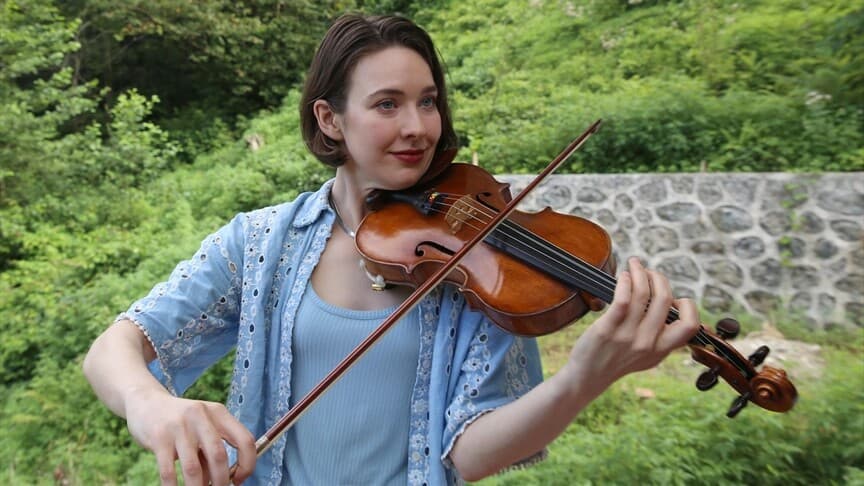 Amerikalı keman sanatçısının Türkiye'deki müzik yolculuğu