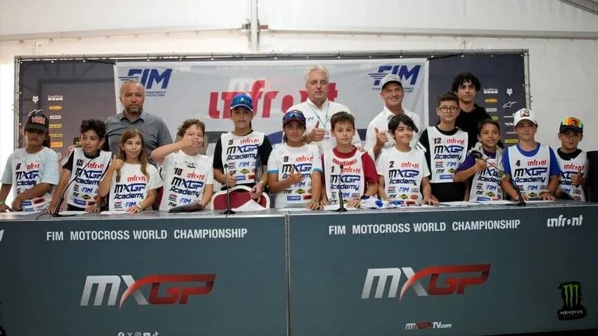 Türkiye'nin genç motokros sporcuları MXGP Akademi'de eğitim aldı