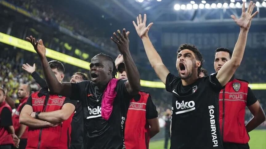 Beşiktaş, Fenerbahçe'yi yenerek derbi galibiyeti elde etti