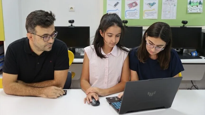 Şanlıurfalı gençler TEKNOFEST'te 'Pedalla Dönüşüm' projesiyle yarışacak